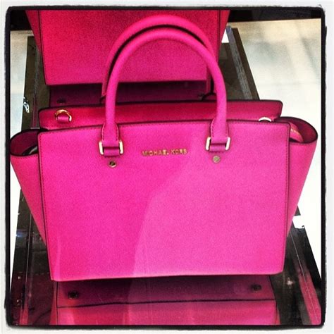 michael kors hot pink replicas